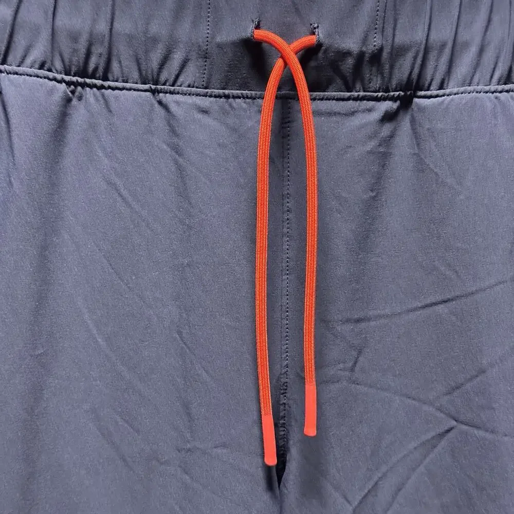 Under Armour Women’s Pants Size Medium Navy Blue Sweatpants